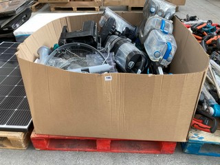 PALLET OF ASSORTED HOUSEHOLD ITEMS TO INCLUDE VAX RAPID POWER CARPET CLEANER IN GREY/BLUE: LOCATION - B4 (KERBSIDE PALLET DELIVERY)