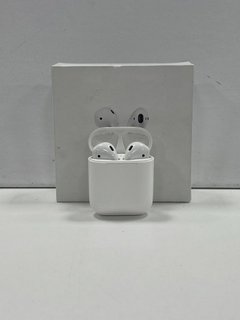 APPLE AIRPODS (2ND GENERATION) WIRELESS EARPHONES (ORIGINAL RRP - £99) IN WHITE: MODEL NO A2032 (BOXED UNIT ONLY) [JPTM122626]