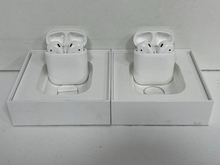 2 X APPLE AIRPODS WIRELESS EARBUDS: MODEL NO A1602 (WITH BOXES) [JPTM122362]