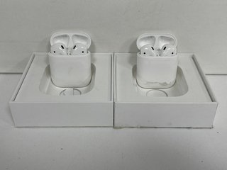 2 X APPLE AIRPODS WIRELESS EARBUDS: MODEL NO A1602 (WITH BOXES) [JPTM122390]