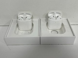 2 X APPLE AIRPODS WIRELESS EARBUDS: MODEL NO A1602 (WITH BOXES) [JPTM122380]