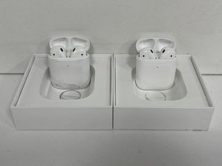 2 X APPLE AIRPODS WIRELESS EARBUDS: MODEL NO A1602 (WITH BOXES) [JPTM122432]