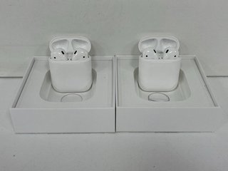 2 X APPLE AIRPODS WIRELESS EARBUDS: MODEL NO A1602 (WITH BOXES) [JPTM122372]