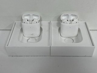 2 X APPLE AIRPODS WIRELESS EARBUDS: MODEL NO A1602 (WITH BOXES) [JPTM122367]