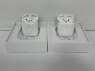 2 X APPLE AIRPODS WIRELESS EARBUDS: MODEL NO A1602 (WITH BOXES) [JPTM122387]