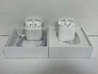 2 X APPLE AIRPODS WIRELESS EARBUDS: MODEL NO A1602 (WITH BOXES) [JPTM122356]