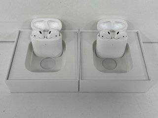 2 X APPLE AIRPODS WIRELESS EARBUDS: MODEL NO A1602 (WITH BOXES) [JPTM122365]