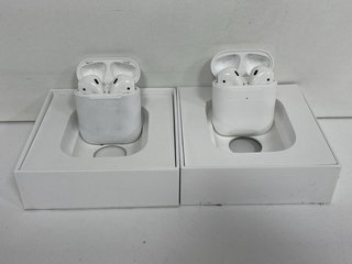 2 X APPLE AIRPODS WIRELESS EARBUDS: MODEL NO A1602 (WITH BOXES) [JPTM122377]