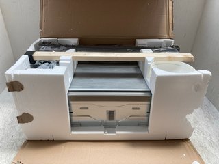 BOSCH EXTRACTOR HOOD: LOCATION - A10