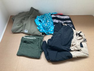 QTY OF ASSORTED MENS CLOTHING TO INCLUDE PALACE LOGO PRINT HOODIE IN KHAKI SIZE: L: LOCATION - A15