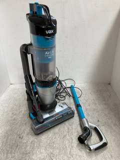 VAX AIR LIFT STEERABLE PET VACUUM CLEANER MODEL: UCPESHV1 RRP - £129: LOCATION - B19