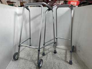 2 X METAL ADJUSTABLE HEIGHT WALKING FRAMES: LOCATION - B18