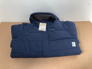 CRAGHOPPERS TRILLICK JACKET IN NAVY SIZE: S RRP - £180: LOCATION - B8