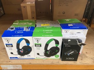 QTY OF ASSORTED HEADSETS TO INCLUDE TURTLE BEACH RECON 70 WIRED HEADPHONES: LOCATION - C1