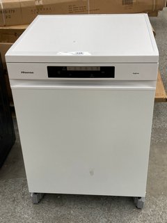 HISENSE FREESTANDING DISHWASHER IN WHITE MODEL : HS642D90WUK: LOCATION - D3