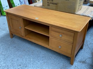 2 DRAWER 1 DOOR TV UNIT IN OAK: LOCATION - D3