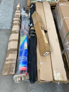 PALLET OF ASSORTED ITEMS TO INCLUDE VILEDA 60M ROTARY DRYER: LOCATION - D7 (KERBSIDE PALLET DELIVERY)