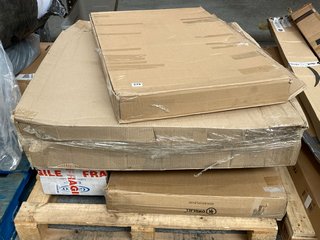 PALLET OF ASSORTED ITEMS TO INCLUDE GRACO EZLITE LIGHTWEIGHT STROLLER: LOCATION - D7 (KERBSIDE PALLET DELIVERY)