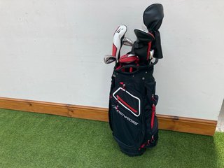 BENROSS GOLF BAG IN RED WHITE & BLACK TO INCLUDE QTY OF ASSORTED GOLF CLUBS: LOCATION - C1