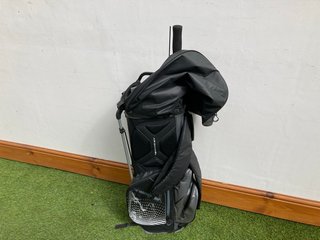 RIFE GOLF BAG IN GREY & BLACK TO INCLUDE GOLF UMBRELLA: LOCATION - C2