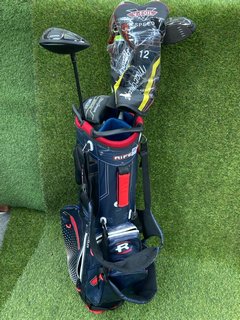 RIFE GOLF BAG IN RED WHITE & BLUE TO INCLUDE QTY OF ASSORTED GOLF CLUBS: LOCATION - C3