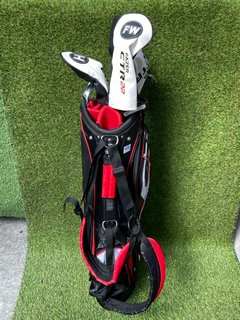 FAZER GOLF BAG IN RED WHITE & BLACK TO INCLUDE QTY OF ASSORTED GOLF CLUBS: LOCATION - C4