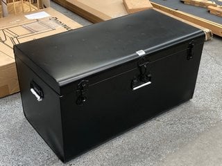 LA REDOUTE MASA METAL TRUNK IN BLACK: LOCATION - C4