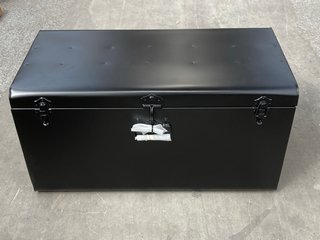 LA REDOUTE MASA METAL TRUNK IN BLACK: LOCATION - C6