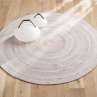 AM.PM CHINI WOVEN RECYCLED POLYESTER INDOOR / OUTDOOR RUG. SIZE: DIAMETER 160CM. RRP - £150: LOCATION - C6