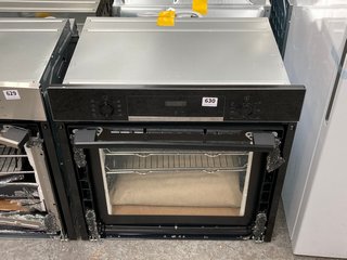 BOSCH BUILT IN SINGLE ELECTRIC OVEN: MODEL HBS534BB0B - RRP £399: LOCATION - A7