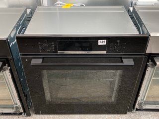 BOSCH BUILT IN SINGLE ELECTRIC OVEN: MODEL HBS573BB0B - RRP £599: LOCATION - A7