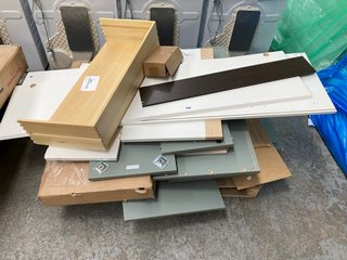 PALLET OF ASSORTED JOHN LEWIS & PARTNERS INCOMPLETE FURNITURE: LOCATION - A8 (KERBSIDE PALLET DELIVERY)