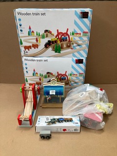 QTY OF ASSORTED JOHN LEWIS AND PARTNERS CHILDREN'S TOYS TO INCLUDE BATTERY OPERATED TRAIN AND WOODEN TRAIN SET: LOCATION - BR6