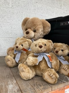 QTY OF JOHN LEWIS AND PARTNERS CHILDREN'S CUDDLY BEARS: LOCATION - BR7