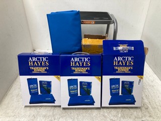 QTY OF ASSORTED ITEMS TO INCLUDE ARCTIC HAYES TRADESMANS RUNNER WORK MAT IN BLUE: LOCATION - BR9