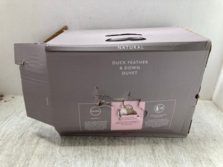 JOHN LEWIS & PARTNERS DUCK FEATHER & DOWN KING SIZE DUVET 4.5 TOG: LOCATION - BR16