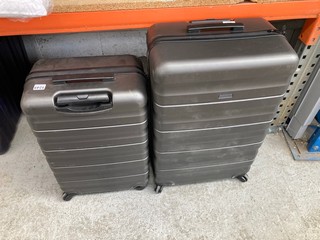 JOHN LEWIS & PARTNERS MEDIUM HARD SHELL SUITCASE TO INCLUDE LARGE SUITCASE IN GREY: LOCATION - BR16