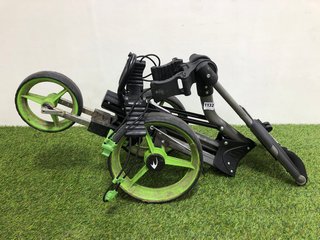 BENROSS SLIDER 3 WHEEL PUSH ALONG GOLF TROLLY: LOCATION - CR1