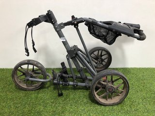 BENROSS SLIDER 3 WHEEL PUSH ALONG GOLF TROLLY: LOCATION - CR1