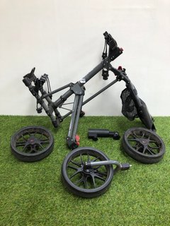 BENROSS SLIDER 3 WHEEL PUSH ALONG GOLF TROLLY: LOCATION - CR3