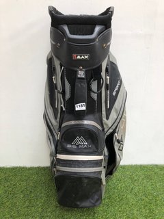 BIG MAX GOLF BAG IN GREY & BLACK: LOCATION - CR4