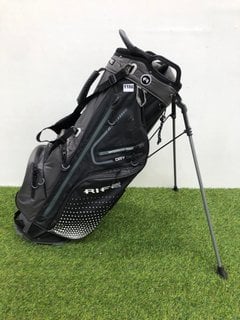 RIFE GOLF BAG IN WHITE GREY & BLACK: LOCATION - CR4