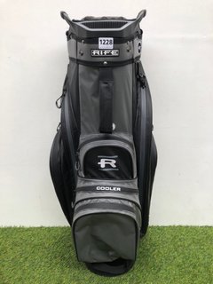 RIFE GOLF BAG IN GREY & BLACK: LOCATION - CR6