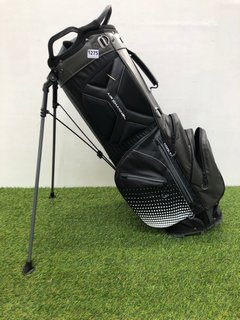 RIFE GOLF BAG IN GREY & BLACK: LOCATION - C2