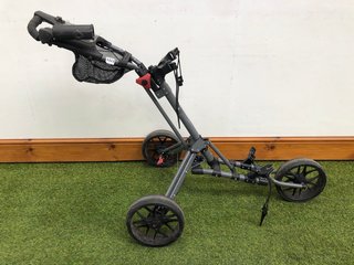 BENROSS SLIDER 3 WHEEL PUSH ALONG GOLF TROLLY: LOCATION - C3