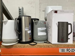 QTY OF ASSORTED JOHN LEWIS & PARTNERS HOUSEHOLD ITEMS TO INCLUDE 1.7L COATED STAINLESS STEEL KETTLE: LOCATION - BR12