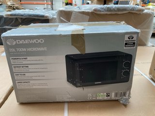 DAEWOO 20L 700W MICROWAVE IN BLACK W-U01623013: LOCATION - BR13