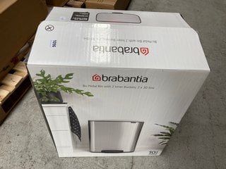 BRABANTIA BO PEDAL BIN WITH 2 INNER BUCKETS IN WHITE: LOCATION - B7