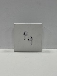 APPLE AIRPODS (3RD GENERATION) WIRELESS EARPHONES (ORIGINAL RRP - £169) IN WHITE: MODEL NO A2565 [JPTM122521] (SEALED UNIT) THIS PRODUCT IS FULLY FUNCTIONAL AND IS PART OF OUR PREMIUM TECH AND ELECTR