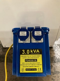 ELECTRO-WIND 3.0 KVA STEP UP TRANSFORMER {2X13A SOCKETS}